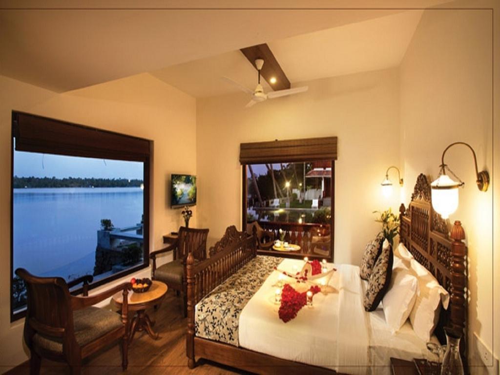 Sealagoon Health Resort Cherai Kochi Ruang foto